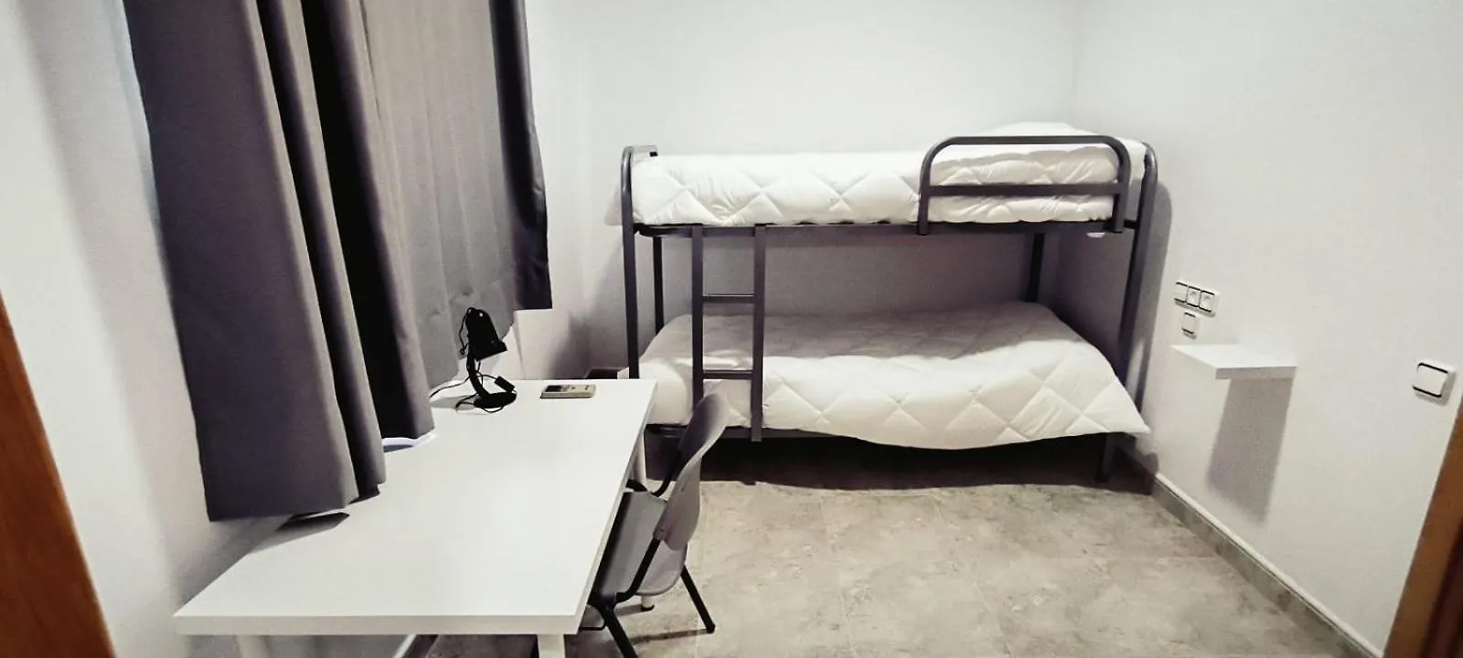 Albergue Rosa Molas Arrabal de Jesus 0*,  Ισπανία