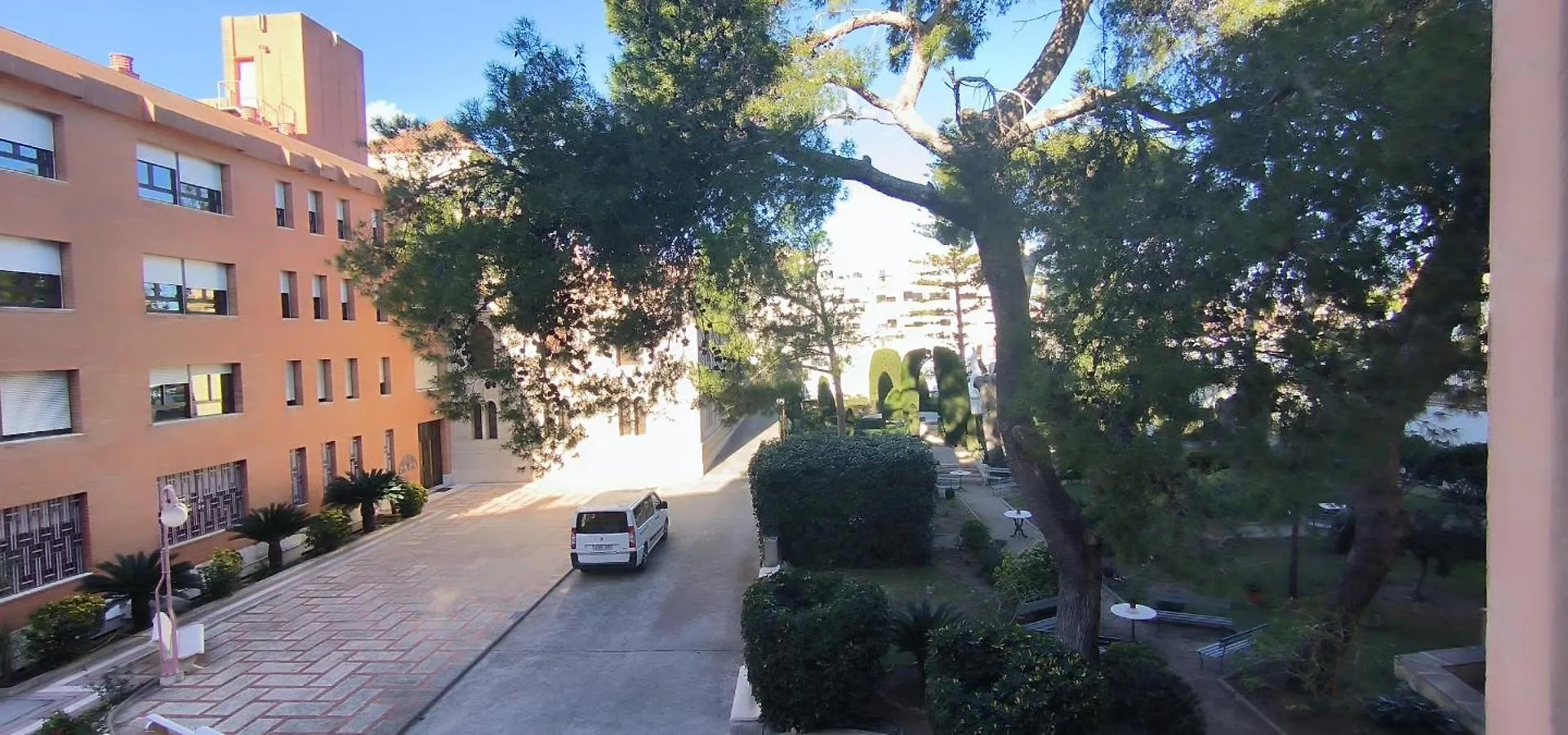 Bed & Breakfast Albergue Rosa Molas Arrabal de Jesus Spain