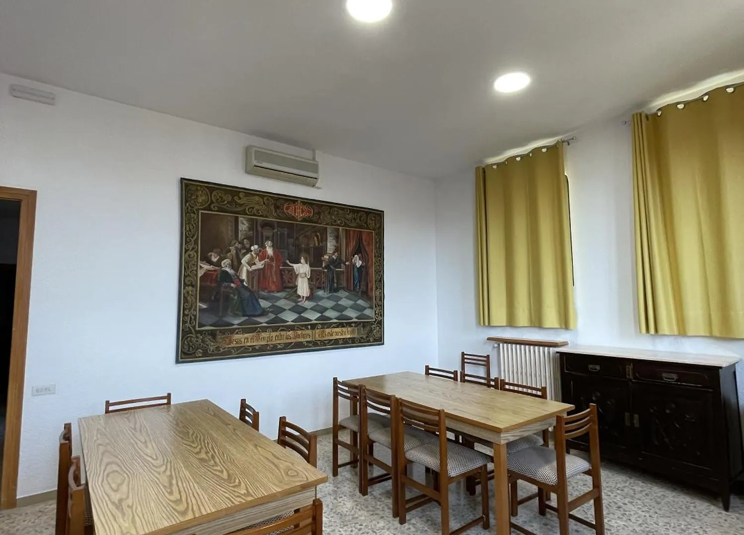 לינה וארוחת בוקר Arrabal de Jesus Albergue Rosa Molas ספרד