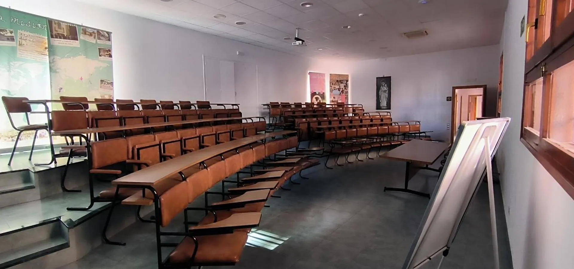 Albergue Rosa Molas Arrabal de Jesus España