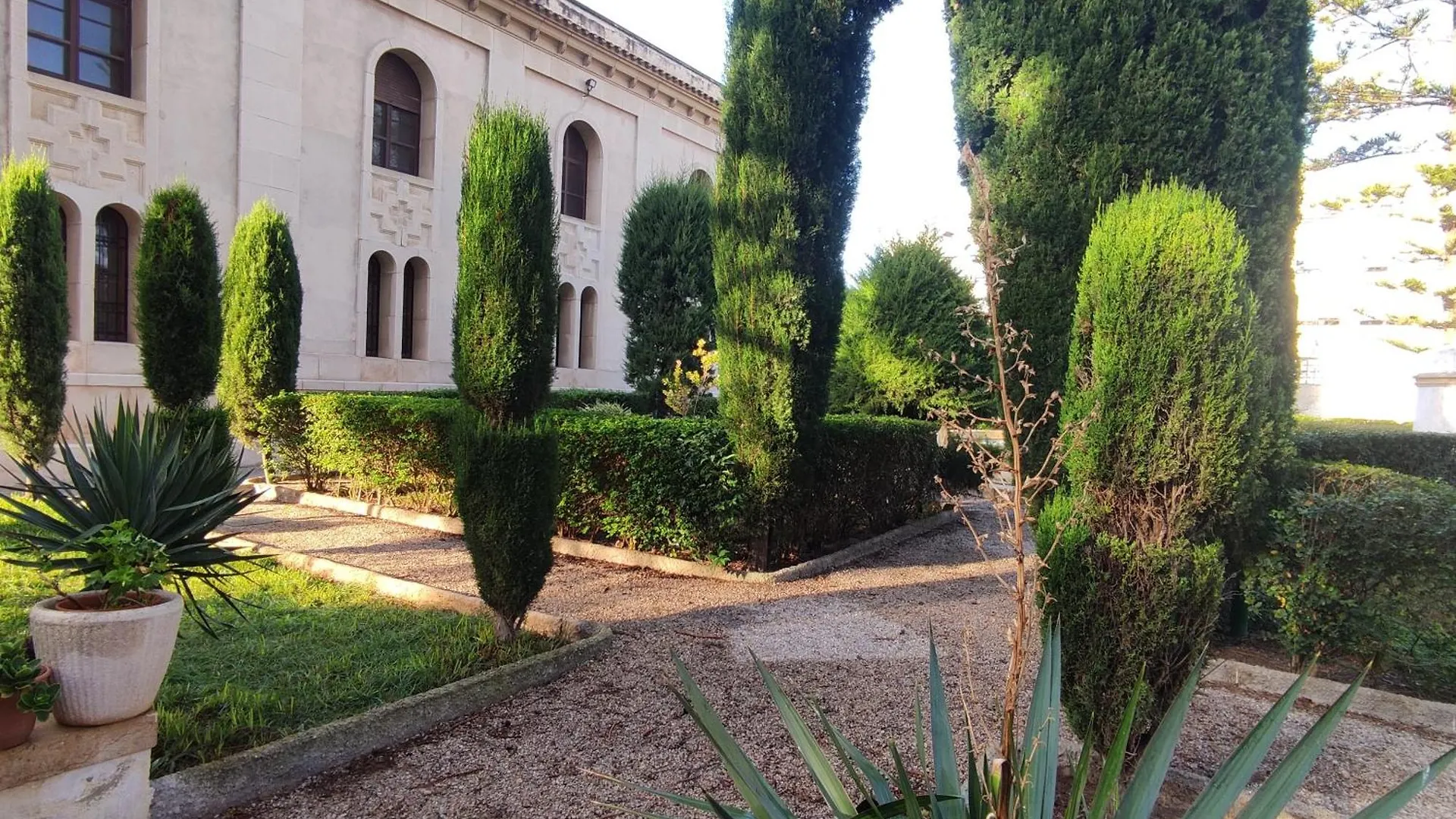 Albergue Rosa Molas Arrabal de Jesus 0*,  スペイン